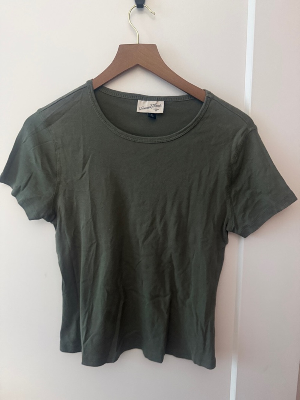 Universal Thread Olive Green Crewneck Short Sleeve Tee